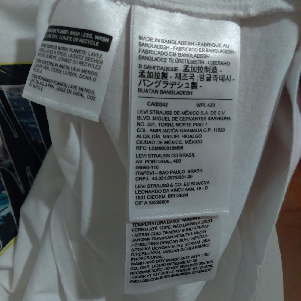 Short sleeve white Tee | Levi's logo NWT Large - Picture 4 of 6